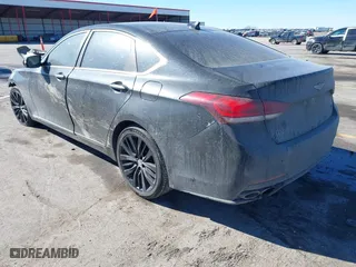 2015 Hyundai Genesis 5.0L with VIN KMHGN4JF2FU026395, listed as a IAAI auction lot 41675475 with 113,174 mi miles. Bid and sale history available at carsss.com. Image 3.