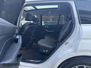 2020 BMW X7 xDrive40i with VIN 5UXCW2C05L9A03397, listed as a IAAI auction lot 41381437 with 141,656 mi miles. Bid and sale history available at carsss.com. Image 8.