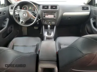 2013 Volkswagen Jetta Sedan SE with VIN 3VWDP7AJ3DM353670, listed as a Copart auction lot 81946434 with 175,983 mi miles and Salvage Title. Bid and sale history available at carsss.com. Image 8.
