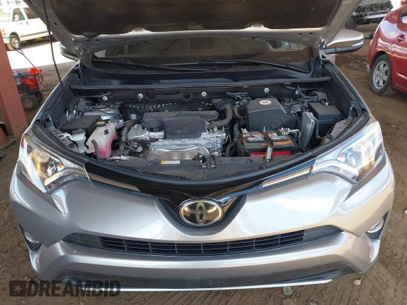 2018 Toyota RAV4 XLE with VIN 2T3WFREV5JW426314, listed as a IAAI auction lot 42075341 with 69,862 mi miles. Bid and sale history available at carsss.com. Image 10.