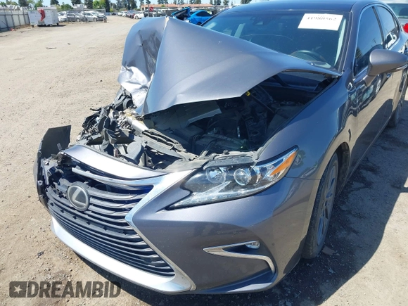 2018 Lexus ES with VIN 58ABK1GG1JU093377, listed as a IAAI auction lot 41980562 with 94,484 mi miles. Bid and sale history available at carsss.com. Image 16.