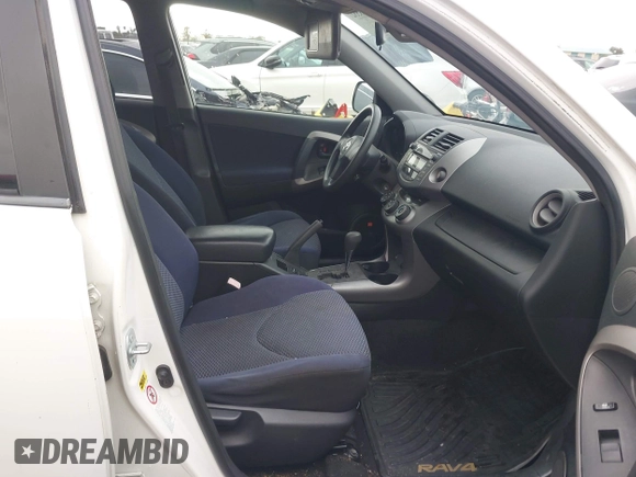 2006 Toyota RAV4 Sport with VIN JTMZK32VX65005262, listed as a IAAI auction lot 42185327 with 224,198 mi miles. Bid and sale history available at carsss.com. Image 5.