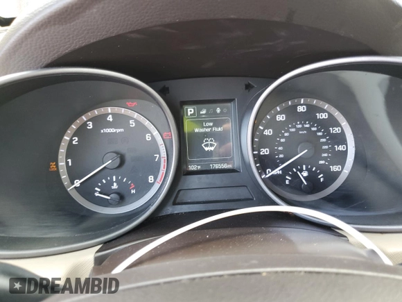 2017 Hyundai Santa Fe 2.4L with VIN 5XYZTDLB5HG462997, listed as a Copart auction lot 63673565 with 176,556 mi miles and Clean title. Bid and sale history available at DreamBid. Image 9.