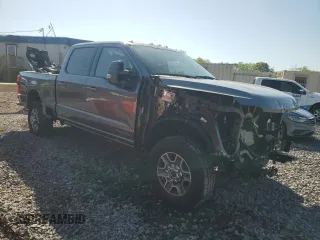 2024 Ford F-350 XL with VIN 1FT8W3BTXREE32301, listed as a Copart auction lot 52863145 with 3,268 mi miles and Salvage Title. Bid and sale history available at DreamBid. Image 4.
