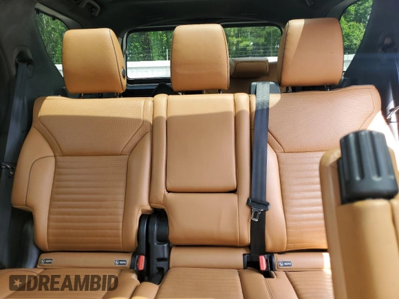 2017 Land Rover Discovery HSE Luxury z VIN SALRHBBK8HA031487, wystawiony jako Copart lot #56832345 z przebiegiem 128 158 mil mil oraz Czysty tytuł • Clean title. Historia ofert i sprzedaży dostępna na DreamBid. Obrazek 10.