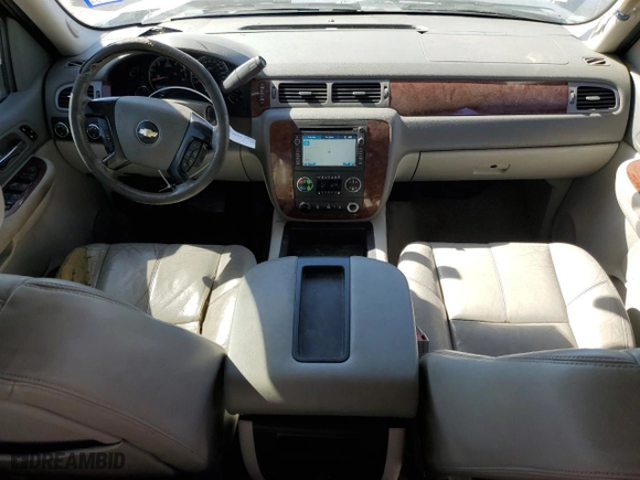 2009 Chevrolet Silverado 1500 LTZ with VIN 1GCEK39059Z155589, listed as a Copart auction lot 89403035 with 265,526 mi miles and Salvage Title. Bid and sale history available at carsss.com. Image 8.