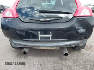 2008 Volvo C30 Version 1.0 with VIN YV1MK672282080529, listed as a IAAI auction lot 42170942 with 122,107 mi miles and . Bid and sale history available at DreamBid. Image 6.
