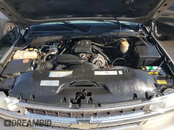 2000 Chevrolet Suburban LT with VIN 3GNFK16T6YG158157, listed as a Copart auction lot 74214084 with 190,105 mi miles and Non Repairable. Bid and sale history available at carsss.com. Image 12.