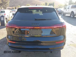 2023 Audi e-tron Chronos с VIN WA1VABGE7PB007536, выставлен на аукционе IAAI как лот 41317344 с пробегом 21 911 миль миль и . История ставок и продаж доступна на DreamBid. Изображение 17.