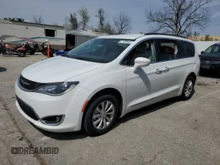 2017 Chrysler Pacifica Touring L with VIN 2C4RC1BG7HR759650, listed as a Copart auction lot 51430685 with 16,918 mi miles and Salvage Title. Bid and sale history available at DreamBid. Image 1.