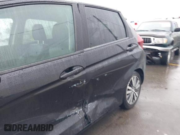 2015 Honda Fit EX-L with VIN 3HGGK5H8XFM715360, listed as a IAAI auction lot 41579712 with 187,054 mi miles. Bid and sale history available at carsss.com. Image 6.