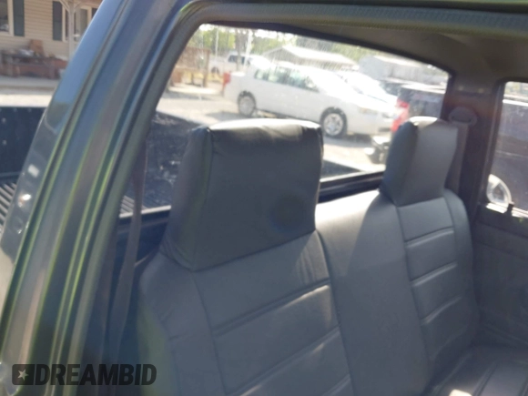 1992 Toyota Pickup with VIN JT4RN81AXN0100712, listed as a IAAI auction lot 42016872 with 124,997 mi miles and . Bid and sale history available at DreamBid. Image 8.