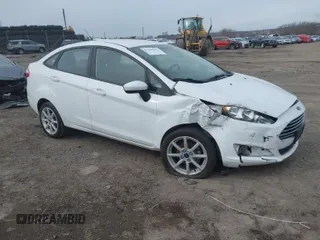 2019 Ford Fiesta SE with VIN 3FADP4BJ1KM133091, listed as a IAAI auction lot 41590193 with 132,320 mi miles. Bid and sale history available at carsss.com. Image 1.