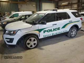2016 Ford Utility Police Interceptor with VIN 1FM5K8AR4GGC26051, listed as a Copart auction lot 66095104 with 103,324 mi miles and Salvage Title. Bid and sale history available at carsss.com. Image 1.