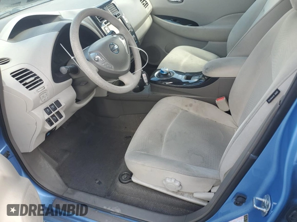 2011 Nissan LEAF SL-e z VIN JN1AZ0CP0BT002015, wystawiony jako Copart lot #58096855 z przebiegiem 58 199 mil mil oraz Czysty tytuł • Clean title. Historia ofert i sprzedaży dostępna na DreamBid. Obrazek 7.