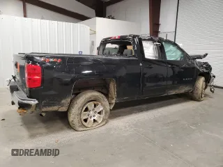 2018 Chevrolet Silverado 1500 LT with VIN 1GCVKREC2JZ237366, listed as a Copart auction lot 53151945 with 333,333 mi miles and Clean Title. Bid and sale history available at DreamBid. Image 3.