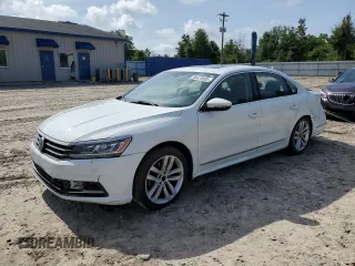 2017 Volkswagen Passat SE with VIN 1VWGT7A39HC000688, listed as a Copart auction lot 60479505 with 302,250 mi miles and Salvage title. Bid and sale history available at DreamBid. Image 1.