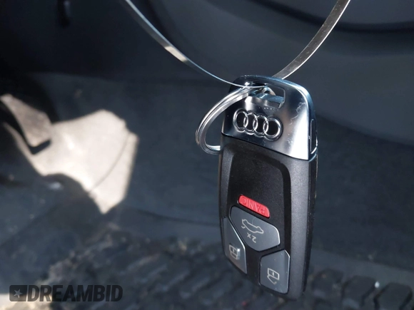 2024 Audi Q5 S line Premium with VIN WA1GAAFY6R2124865, listed as a IAAI auction lot 41598533 with 4,720 mi miles and . Bid and sale history available at DreamBid. Image 11.