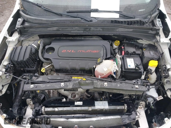 2017 Jeep Renegade Sport z VIN ZACCJBAB0HPG65461, wystawiony jako IAAI lot #42622815 z przebiegiem 111 216 mil mil oraz . Historia ofert i sprzedaży dostępna na DreamBid. Obrazek 10.