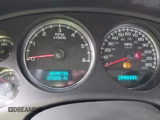 2007 Chevrolet Suburban LT with VIN 1GNFK16357J228812, listed as a IAAI auction lot 42092270 with 278,258 mi miles and . Bid and sale history available at DreamBid. Image 7.