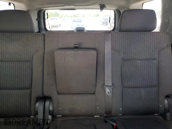 2015 Chevrolet Tahoe LS with VIN 1GNSCAKC2FR141953, listed as a Copart auction lot 65382145 with 271,798 mi miles and Clean title. Bid and sale history available at DreamBid. Image 10.
