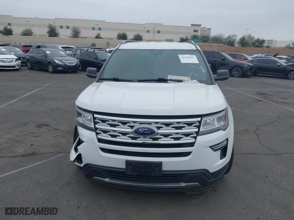 2019 Ford Explorer XLT with VIN 1FM5K7D86KGB15989, listed as a IAAI auction lot 41569315 with 77,040 mi miles. Bid and sale history available at carsss.com. Image 12.