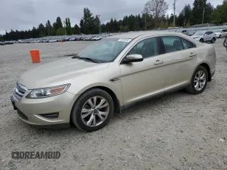 2011 Ford Taurus SEL z VIN 1FAHP2HW4BG171787, wystawiony jako Copart lot #54939445 z przebiegiem 125 882 mil mil oraz Czysty tytuł • Clean title. Historia ofert i sprzedaży dostępna na DreamBid. Obrazek 1.