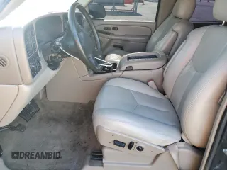 2004 Chevrolet Tahoe LT z VIN 1GNEK13T94J278138, wystawiony jako Copart lot #57777615 z przebiegiem 189 276 mil mil oraz Czysty tytuł • Clean title. Historia ofert i sprzedaży dostępna na DreamBid. Obrazek 7.