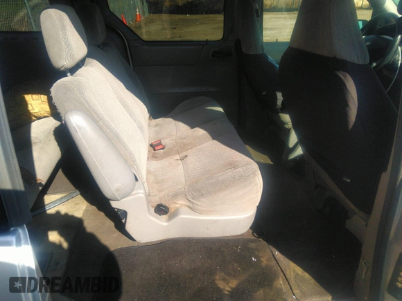 2003 Ford Windstar with VIN 2FMZA50413BA76068, listed as a IAAI auction lot 36073172 with 168,310 mi miles and . Bid and sale history available at carsss.com. Image 8.