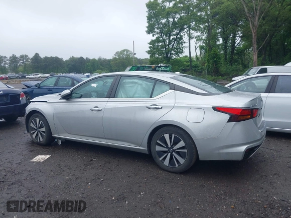 2021 Nissan Altima SV with VIN 1N4BL4DV6MN343648, listed as a IAAI auction lot 42321888 with 18,232 mi miles and . Bid and sale history available at DreamBid. Image 14.