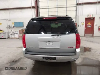 2013 GMC Yukon XL SLT z VIN 1GKS2KE71DR342261, wystawiony jako IAAI lot #42018535 z przebiegiem 201 847 mil mil oraz . Historia ofert i sprzedaży dostępna na DreamBid. Obrazek 16.