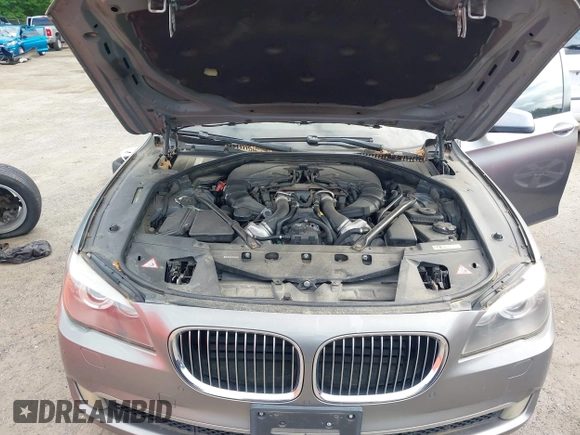 2010 BMW 7 Series 750Li xDrive with VIN WBAKC8C51ACY68317, listed as a IAAI auction lot 42210033 with 124,765 mi miles and . Bid and sale history available at DreamBid. Image 10.