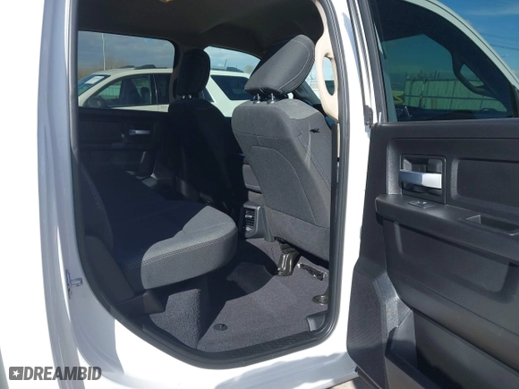 2019 Ram 2500 Tradesman with VIN 3C6UR5HJ3KG595479, listed as a IAAI auction lot 41480080 with 63,268 mi miles. Bid and sale history available at carsss.com. Image 8.