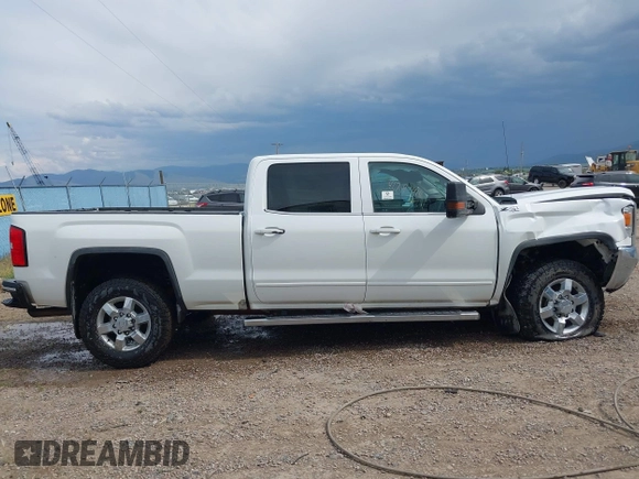 2018 GMC Sierra 2500HD SLE с VIN 1GT12SEG5JF253443, выставлен на аукционе IAAI как лот 41742414 с пробегом Не указан миль и . История ставок и продаж доступна на DreamBid. Изображение 13.