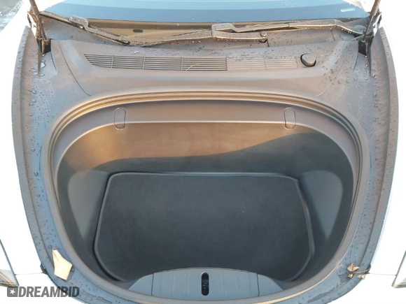 2018 Tesla Model 3 Long Range Battery with VIN 5YJ3E1EA1JF164821, listed as a IAAI auction lot 41277446 with 31,602 mi miles. Bid and sale history available at carsss.com. Image 10.