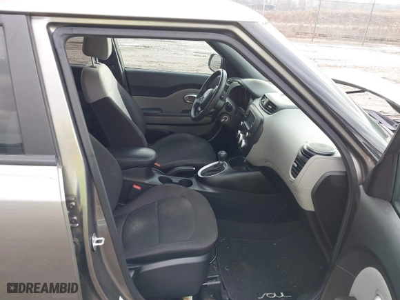 2017 Kia Soul with VIN KNDJN2A29H7474646, listed as a IAAI auction lot 41055454 with 39,783 mi miles. Bid and sale history available at carsss.com. Image 5.