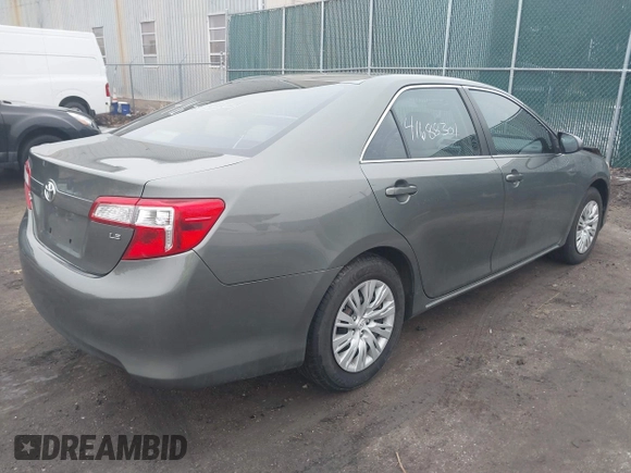 2012 Toyota Camry L with VIN 4T1BF1FK7CU528875, listed as a IAAI auction lot 41688301 with 107,694 mi miles. Bid and sale history available at carsss.com. Image 4.