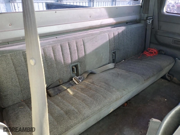 1993 Ford F-250 with VIN 1FTHX26M1PKA32006, listed as a Copart auction lot 79642484 with 0 mi miles and Salvage Title. Bid and sale history available at carsss.com. Image 10.