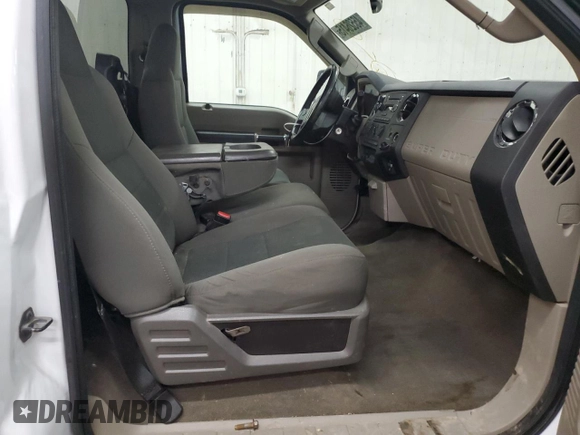 2010 Ford F-350 with VIN 1FTWF3B55AEA04259, listed as a Copart auction lot 45526415 with 180,375 mi miles and Non repairable. Bid and sale history available at DreamBid. Image 10.
