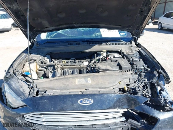 2018 Ford Fusion SE with VIN 3FA6P0H77JR180057, listed as a IAAI auction lot 41729451 with 122,200 mi miles. Bid and sale history available at carsss.com. Image 10.