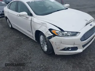 2014 Ford Fusion SE Hybrid с VIN 3FA6P0LUXER125766, выставлен на аукционе IAAI как лот 42178177 с пробегом 284 385 миль миль и . История ставок и продаж доступна на DreamBid. Изображение 6.
