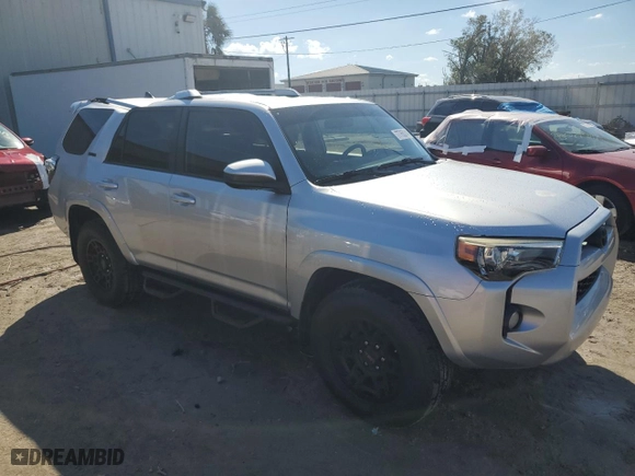 2017 Toyota 4Runner SR5 with VIN JTEZU5JR3H5164522, listed as a Copart auction lot 77765314 with 122,264 mi miles and Non Repairable. Bid and sale history available at carsss.com. Image 4.