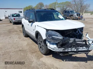 2025 Ford Bronco with VIN 3FMCR9CN3SRE34345, listed as a IAAI auction lot 42081216 with 1,420 mi miles and . Bid and sale history available at DreamBid. Image 1.