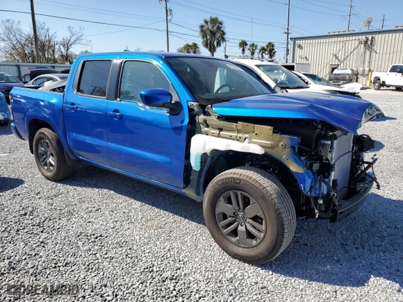 2025 Nissan Frontier SV with VIN 1N6ED1EJ4SN609256, listed as a Copart auction lot 43553685 with 2,153 mi miles and Salvage Title. Bid and sale history available at carsss.com. Image 4.