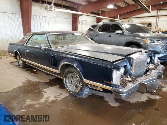 1977 Lincoln Continental with VIN 7Y89A929060, listed as a Copart auction lot 44618245 with 93,147 mi miles and Clean Title. Bid and sale history available at DreamBid. Image 4.