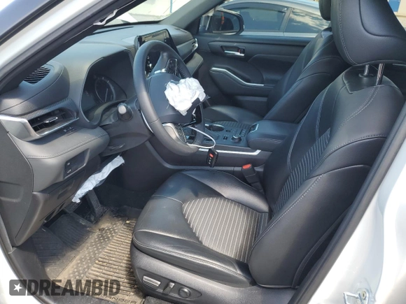 2021 Toyota Highlander XSE with VIN 5TDLZRBH3MS108206, listed as a Copart auction lot 58978895 with 42,068 mi miles and Salvage title. Bid and sale history available at DreamBid. Image 7.