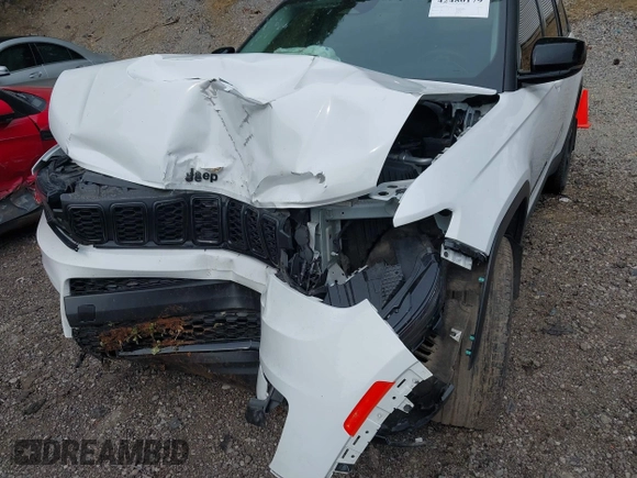2023 Jeep Grand Cherokee Limited с VIN 1C4RJKBG6P8719663, выставлен на аукционе IAAI как лот 42480179 с пробегом 58 415 миль миль и . История ставок и продаж доступна на DreamBid. Изображение 6.