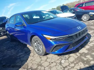 2024 Hyundai Elantra SEL with VIN KMHLM4DG7RU692937, listed as a IAAI auction lot 40840306 with 22,031 mi miles. Bid and sale history available at carsss.com. Image 1.