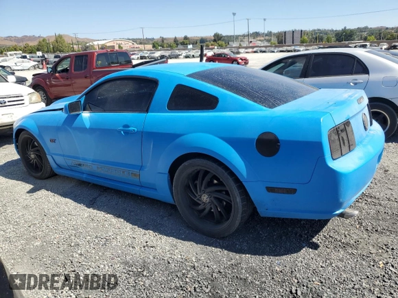2007 Ford Mustang GT Deluxe с VIN 1ZVFT82H175203928, выставлен на аукционе Copart как лот 66132265 с пробегом 193 074 миль миль и Списание • Salvage title. История ставок и продаж доступна на DreamBid. Изображение 2.
