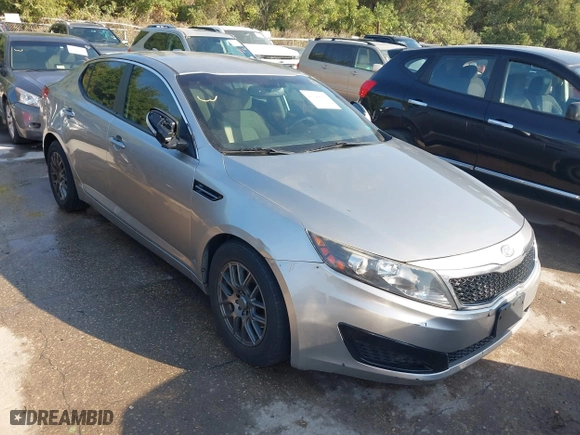 2011 Kia Optima LX with VIN KNAGM4A75B5127965, listed as a IAAI auction lot 40544326 with 207,760 mi miles. Bid and sale history available at carsss.com. Image 1.